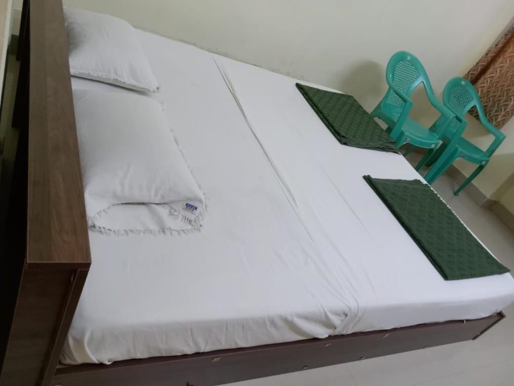 Bssk Comforts Inn Tiruchirappalli Екстер'єр фото